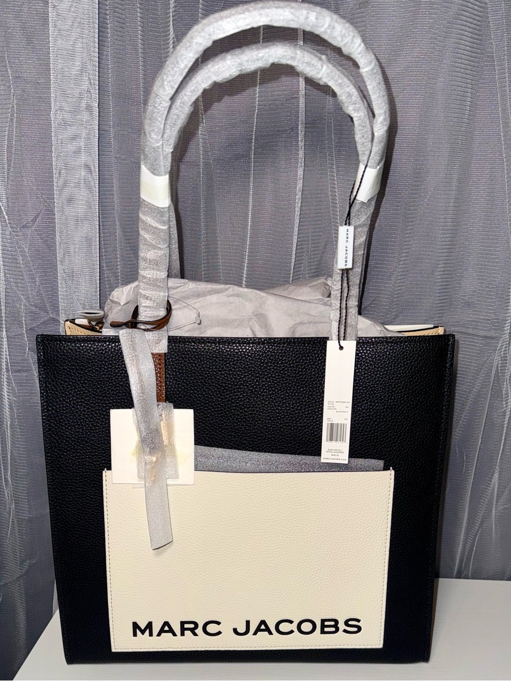 MARC JACOBS Two-Tone Black & Cream Tote